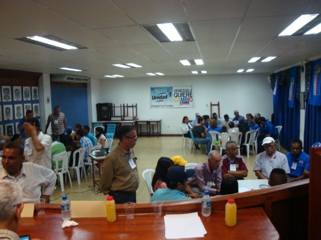 UNTorgLara's tweet photo. Participantes en las Mesas de Trabajo @_UNT_Lara el sáb #12Nov @JDSLara @ENRIQUEMARQUEZP @rondonle @PartidoUNT @JDS_UNT @orfanfayana @cnancy https://t.co/bbJ7UXnLII