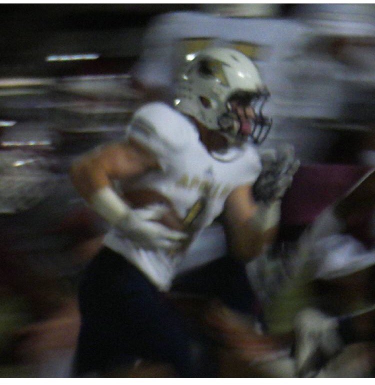 AndrewSwayze22's tweet image. I don't see the difference? #SAMEBREED