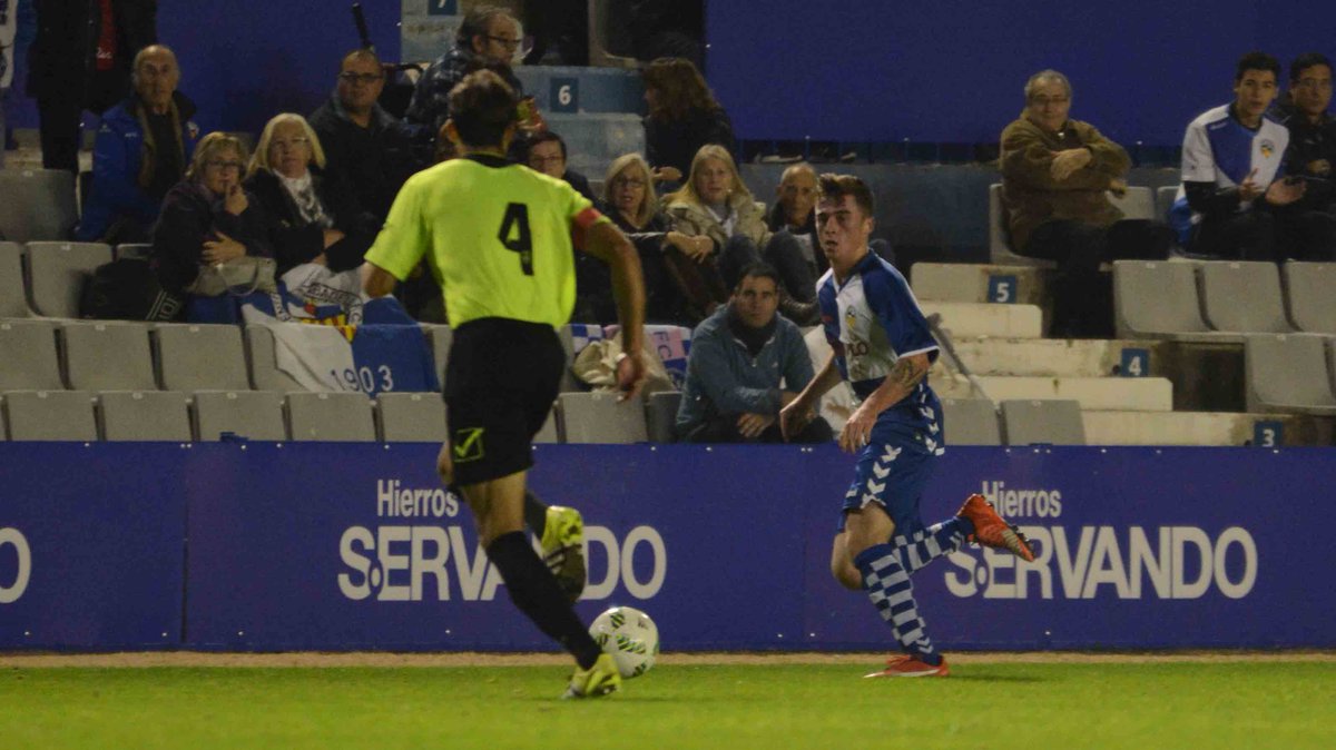 El <a href="/CESabadell/">CE Sabadell 🧅</a> es deixa empatar davant el cuer esportsabadell.cat/futbol/2016/11…