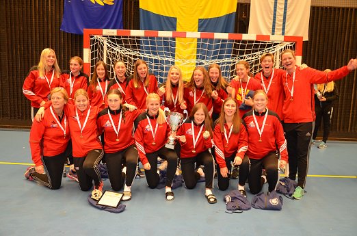 HBkanalen's tweet photo. Skåne vann dubbla guld i SverigeCupen - https://t.co/mHwu3DBFZG https://t.co/hxJX5aTqnc