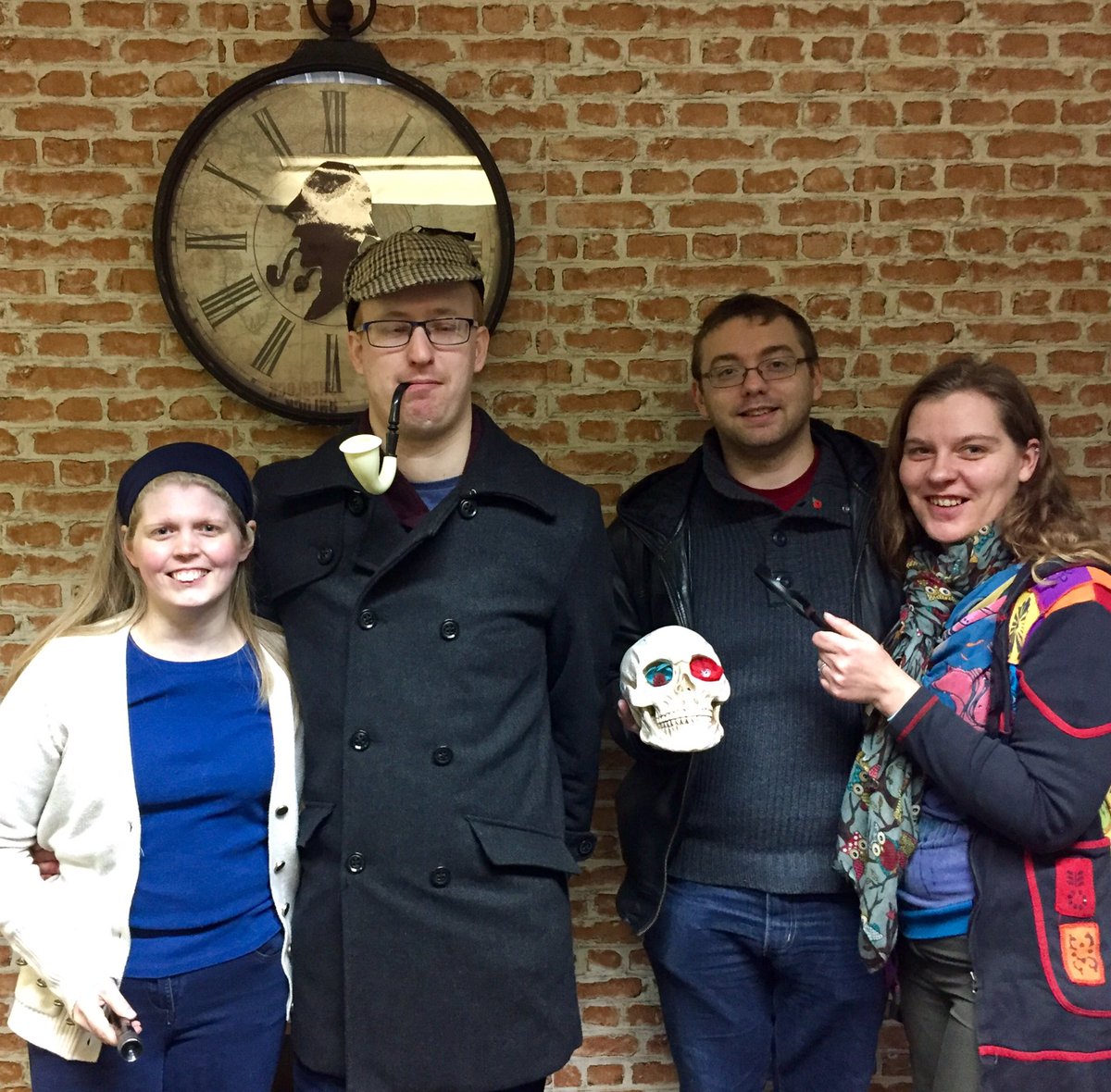 Can you crack the code? 🕵🏽🔑⌛️#escaperooms #escapegames #sleuthingsunday