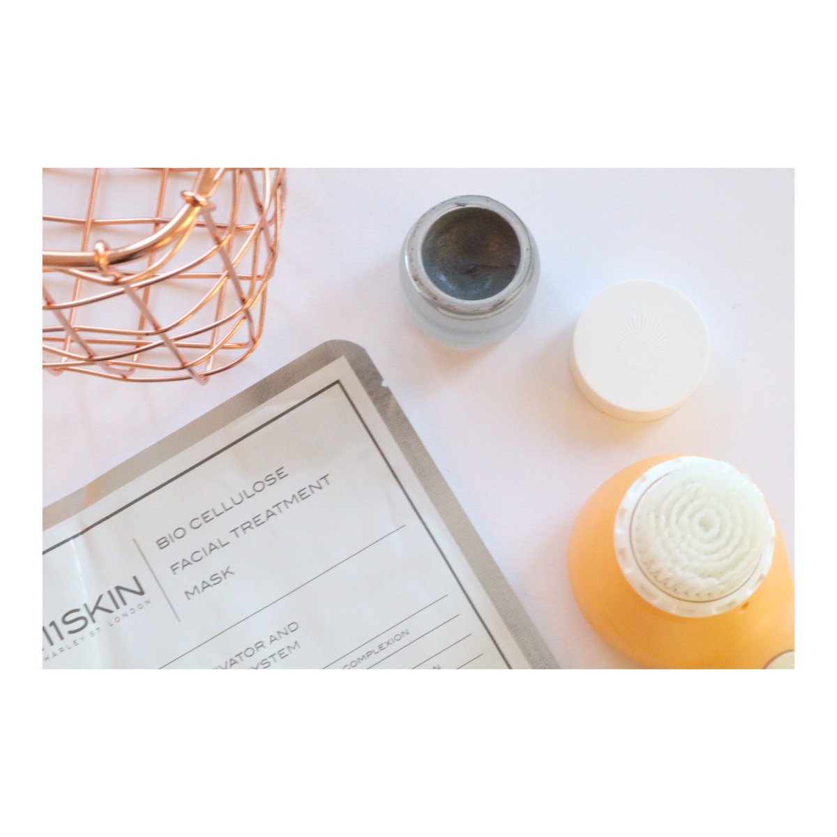 Sunday night skin essentials! 👊🙌 @Magnitone <a href="/111Skin/">111SKIN</a> <a href="/Omorovicza/">Omorovicza</a>