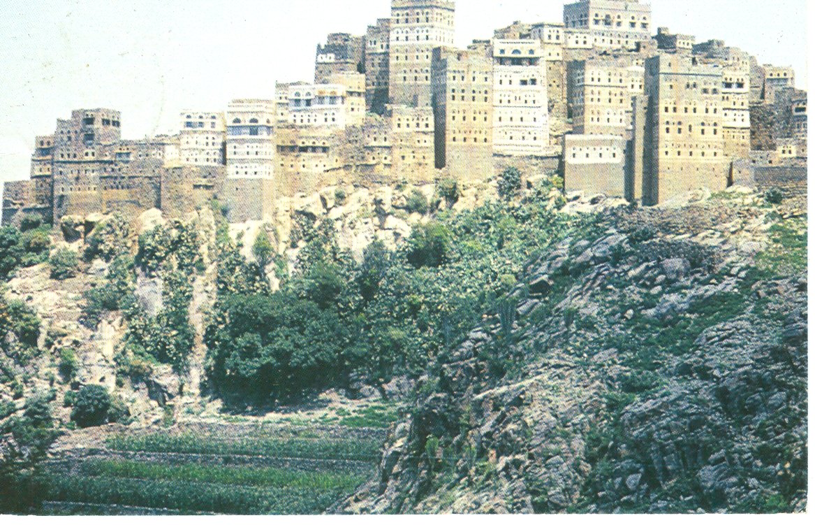 EdithMirante's tweet photo. Beautiful land of #Yemen attacked by Saudi for 600 days. Bombing, blockade, starvation. US must #stoprefueling bombers now. #600DaysGenocide https://t.co/MGufCWEUNW