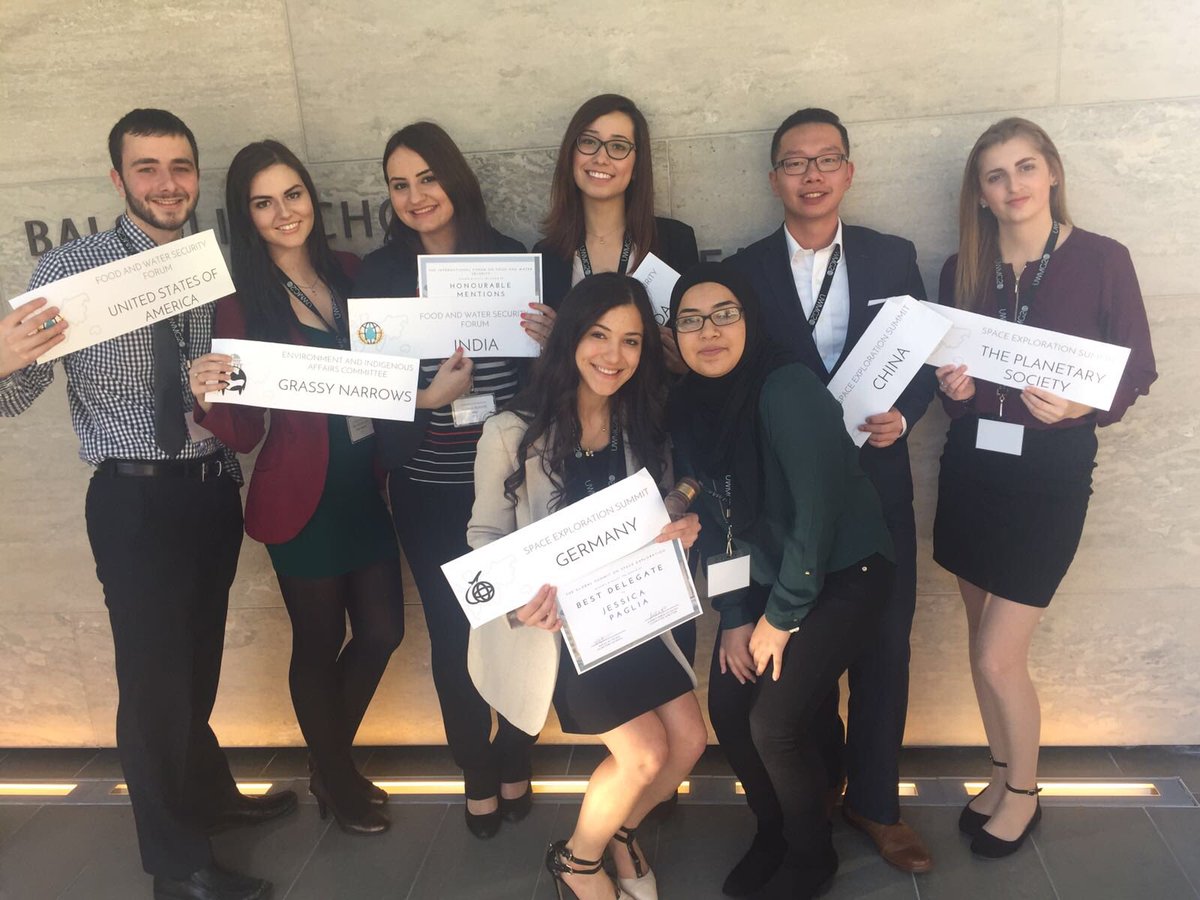 UWinMUN's tweet photo. The #WinMUN delegation had a great time in Waterloo this weekend, thank you @uwmg20 for having us! #ModelUN #G20 https://t.co/lpoP4XOZ12
