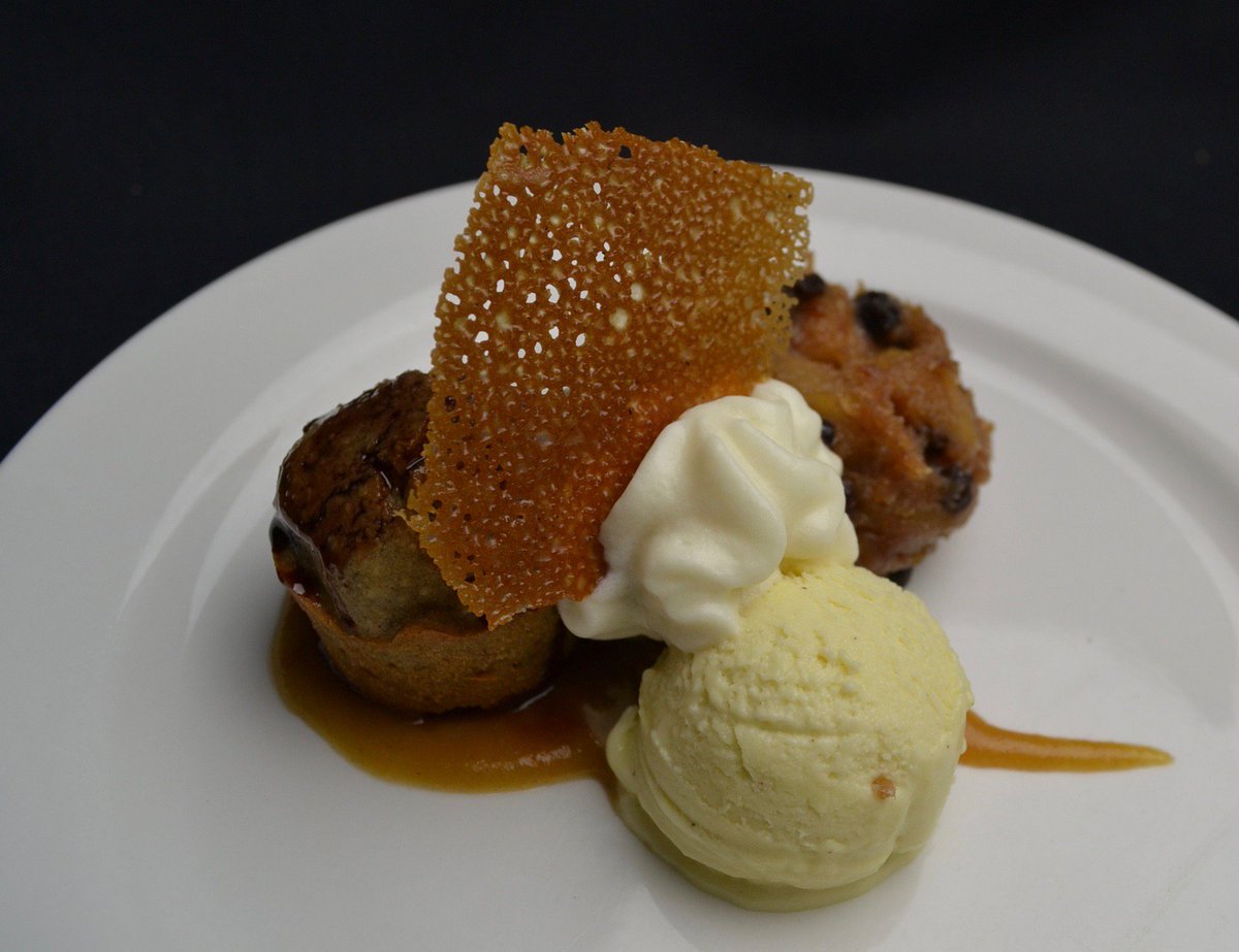 CompDiningNC's tweet photo. #CompDiningNC BattleOfChamps Course 5,cont: #PerryLowe Apple Brandy Currant Compote, Cinnamon-Ginger @SFsweetpotatoes Ice Cream, cont https://t.co/Nlpzffekvr