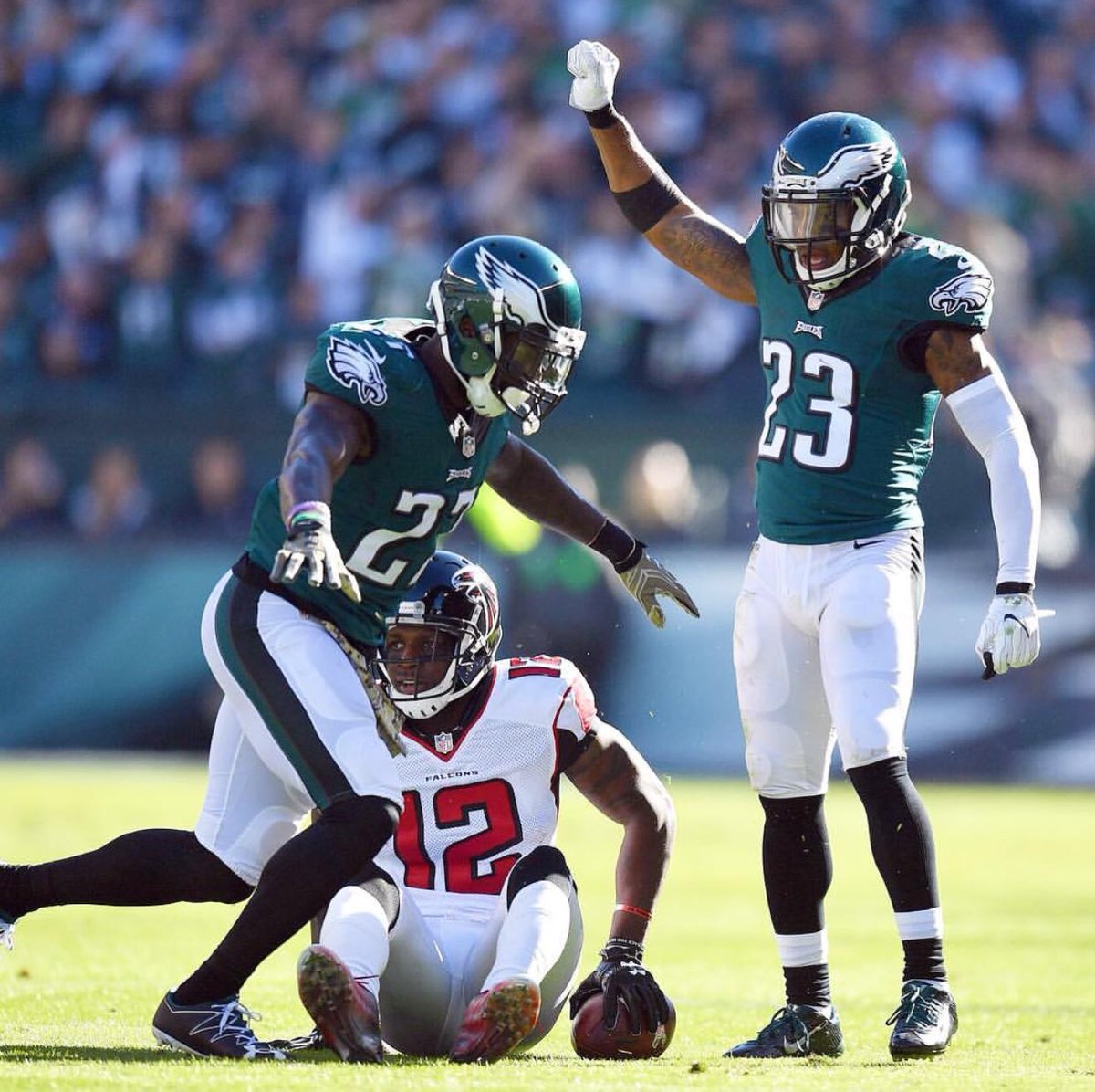 Big win!!!! Gotta love playing in the Linc!!! #flyeaglesfly