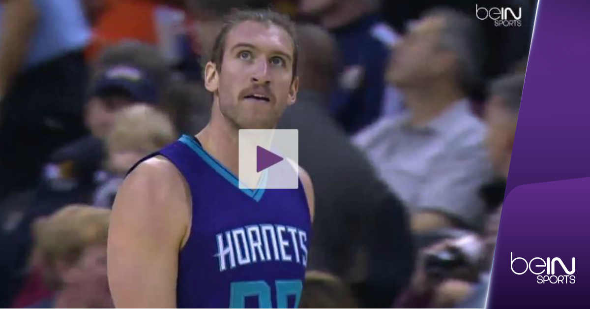 beinsports_FR's tweet image. [VIDEO @nbaextra] Le pire dunk de l'année pour Hawes ! po.st/FIxi4V #NBA #NBAextra