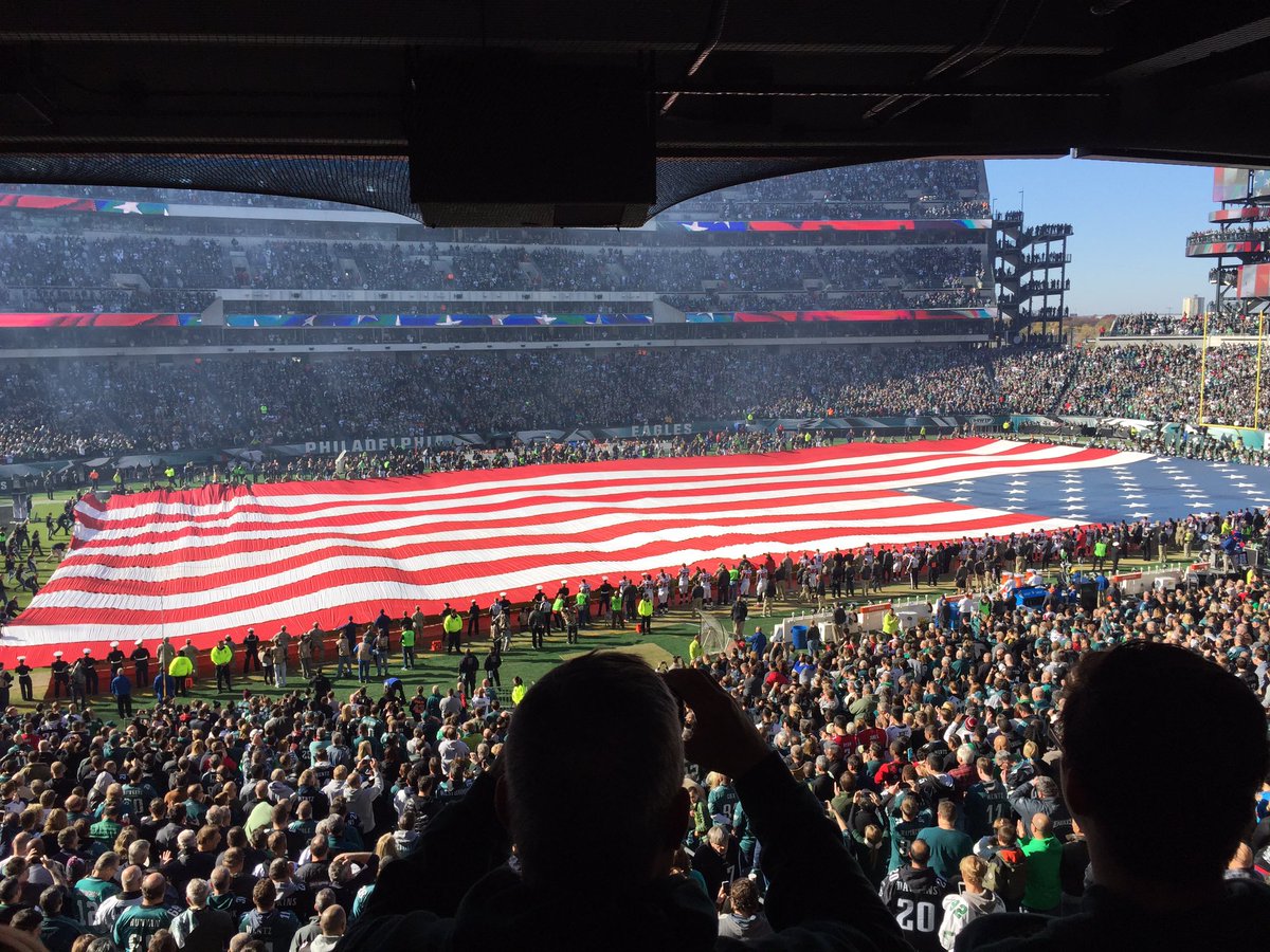 YuengsandThings's tweet photo. Big Game, Big Win.
God Bless America this Veteran's Day and Always https://t.co/ZfU6n5d4mr