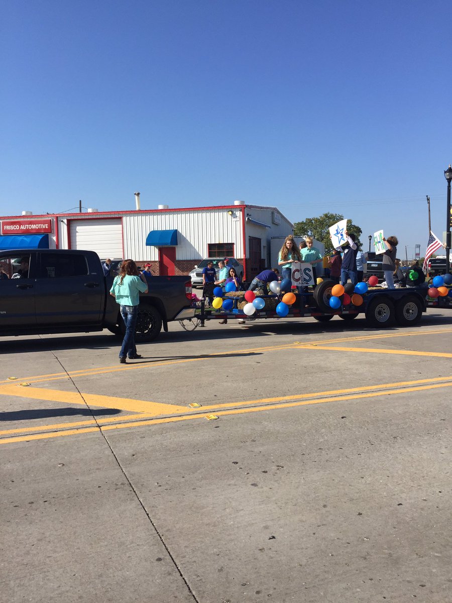 Liberty_FFA's tweet photo. The Frisco ISD FFA chapters had a great time at the parade on Saturday morning! https://t.co/xRn4Bc8R8p