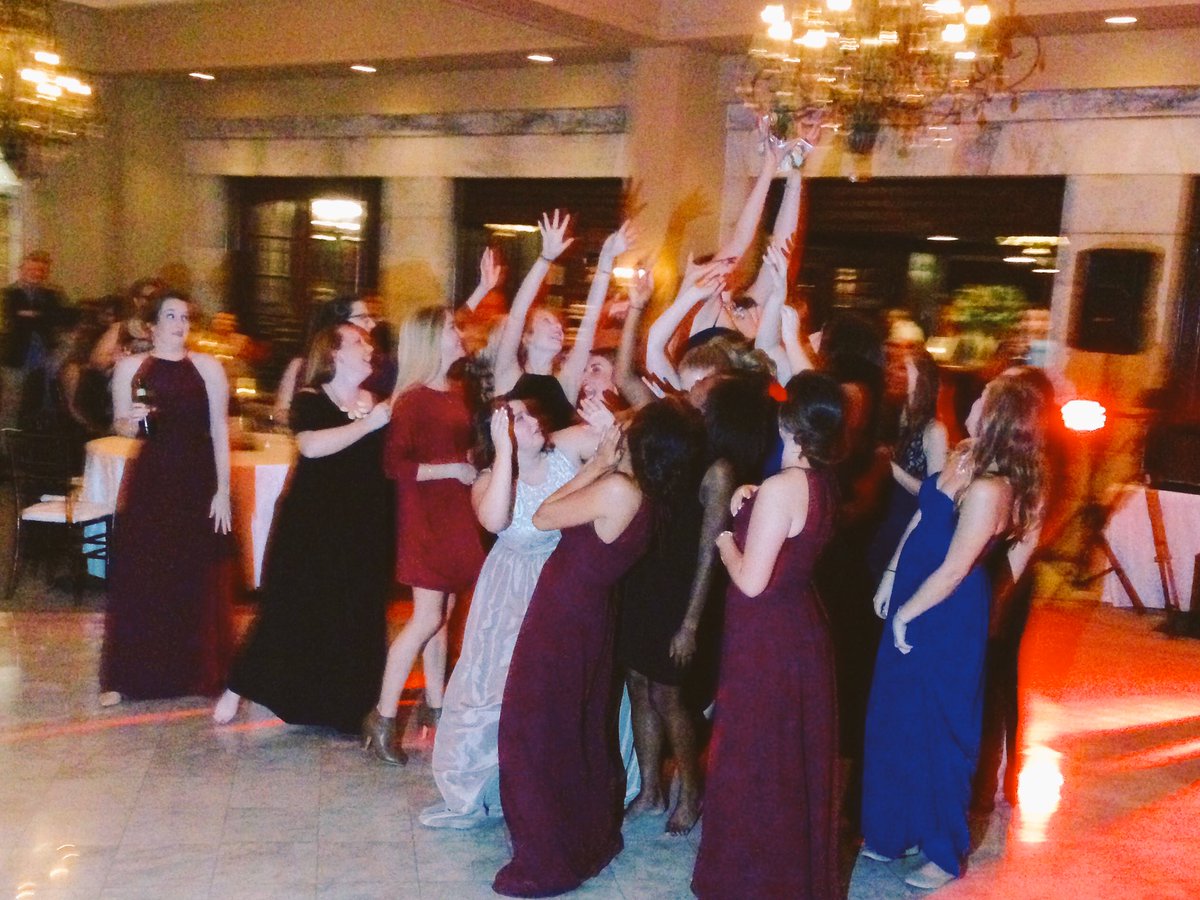 ericabeale's tweet photo. When you avoid the bouquet like the plague. https://t.co/yKYAibnOIi