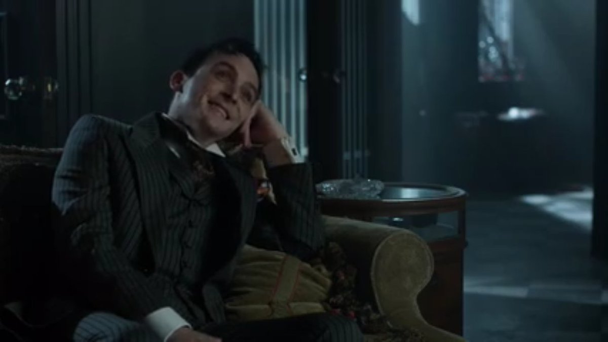 освальд кобблпот пингвин. освальд кобблпот. освальд кобблпот готэм. освальд кобблпот готэм. робин лорд тейлор пингвин.