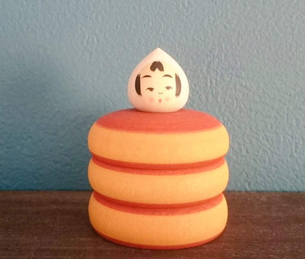 パンケーキこけし…めんこくてわがんね#鈴木明工人 #玩愚庵こけし屋