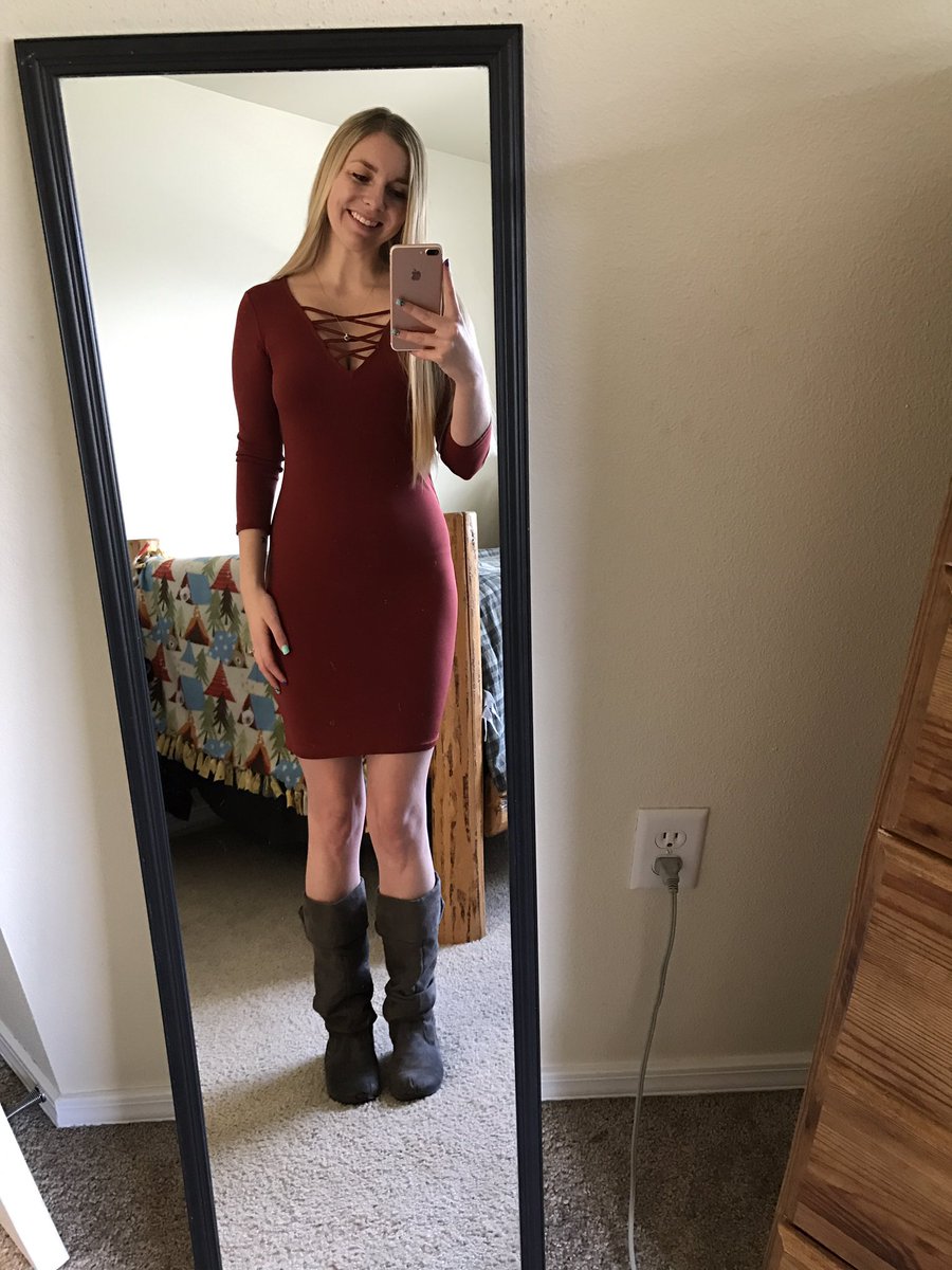 fitgirlmamabear's tweet photo. This dress has me feelin' some type of way.❤️ #selfie #selfiesunday #beautiful #reddress #forever21 #stylingsunday #longhairdontcare #fitfam https://t.co/89BkNIO2eX