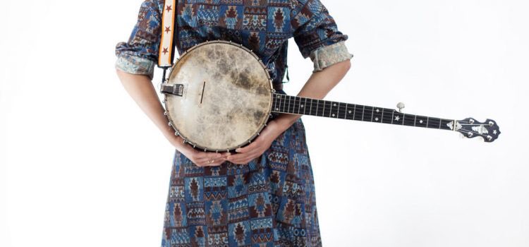 hillbilly_swing's tweet photo. Kaia Kater tonite 7pm opening for Jonathan Byrd. @ygk Calvary Church 45 Charles Street Kingston ON. See you there! https://t.co/ka0BpHovQ0