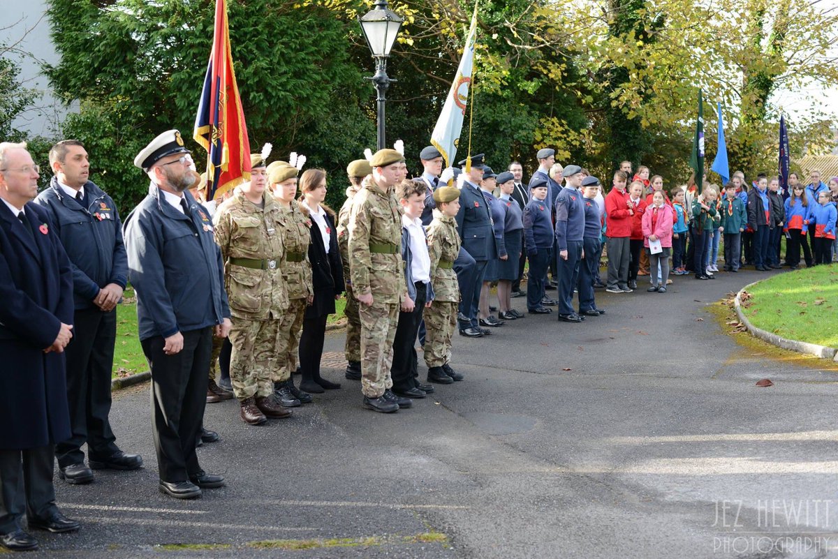 BurryPortCoast's tweet photo. @Burry_Port this morning for #remembranceday https://t.co/GkeGcHufjE
