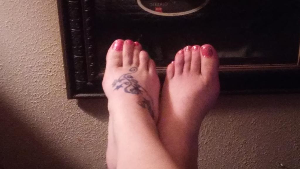 sweetnursestacy's tweet photo. What a wonderful day to go get these lil twinkle toes all beautified ! :) https://t.co/pFfYWznIt5