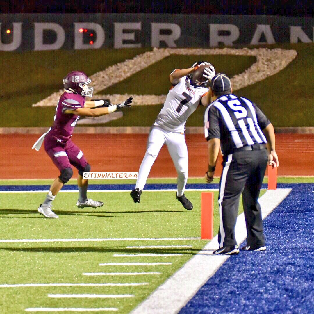 timwalter44's tweet photo. @OfficialHuttoFB @baptist_db @ChaseQB11 #7For6From11 #AllHands #LookingForward4ThingsToCome #OnlySophomores #StillWork2BDone #OffSeasonWork https://t.co/51abYyaYbX