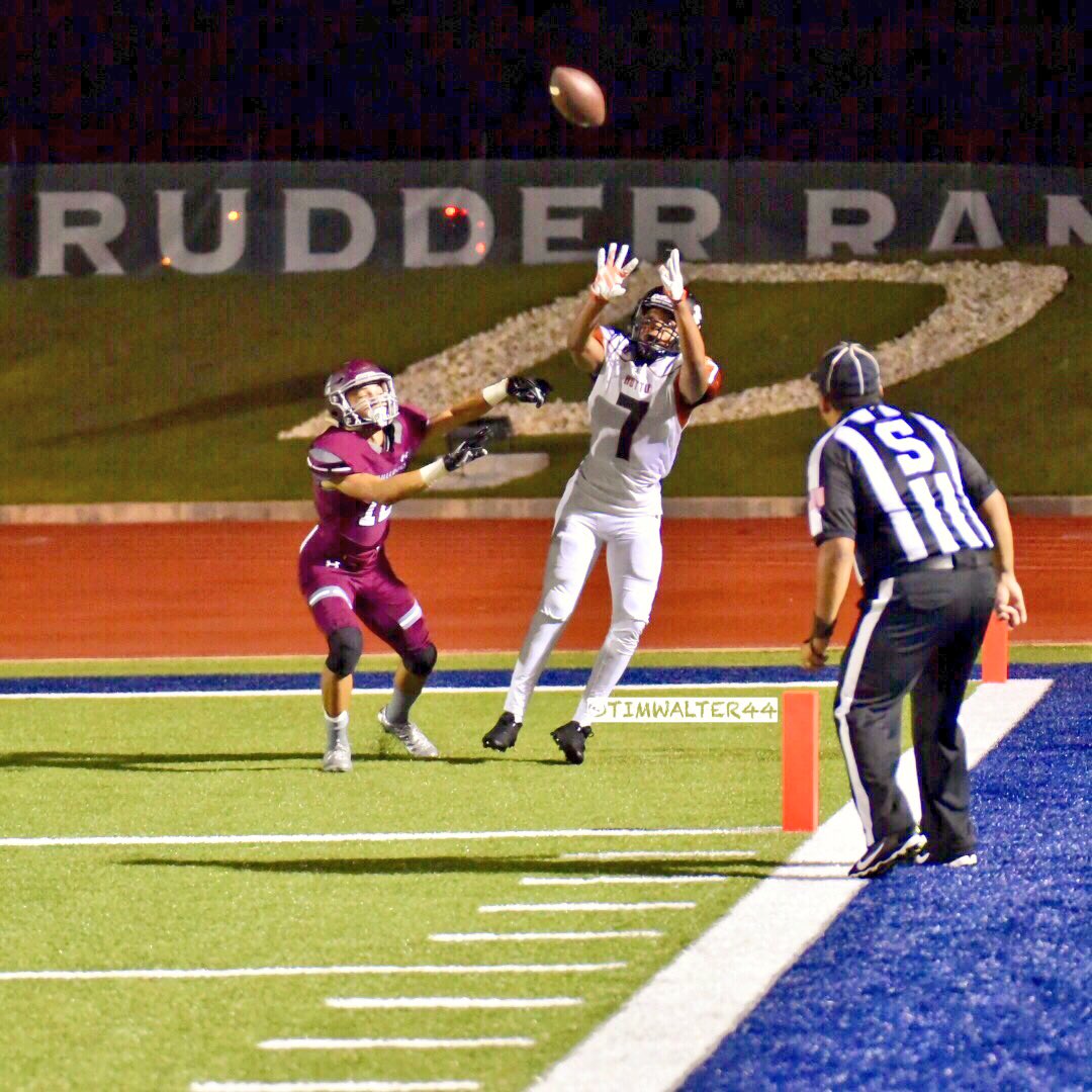 timwalter44's tweet photo. @OfficialHuttoFB @baptist_db @ChaseQB11 #7For6From11 #AllHands #LookingForward4ThingsToCome #OnlySophomores #StillWork2BDone #OffSeasonWork https://t.co/51abYyaYbX