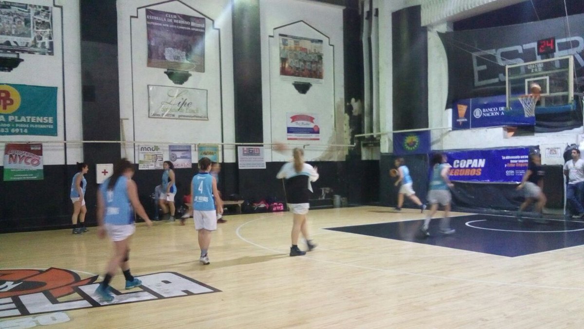 #Femenino @CebrasdeBerisso y <a href="/BasquetCFLH/">CFLH basquet</a> se preparan para arrancar su llave de playoffs. Vía <a href="/nelsin95/">Nelson Da Silva</a> .