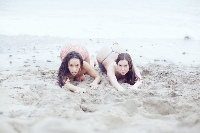 I miss u. The kindest bunny I've ever met.. https://t.co/vV6A1Lsyw1