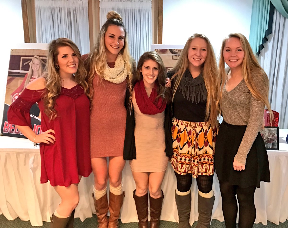 FCLRVolleyball's tweet photo. 🍒Celebrating amazing seasons at the FCVB banquet! So proud of this team! 🍒

#6as1 https://t.co/CPWstjl27S