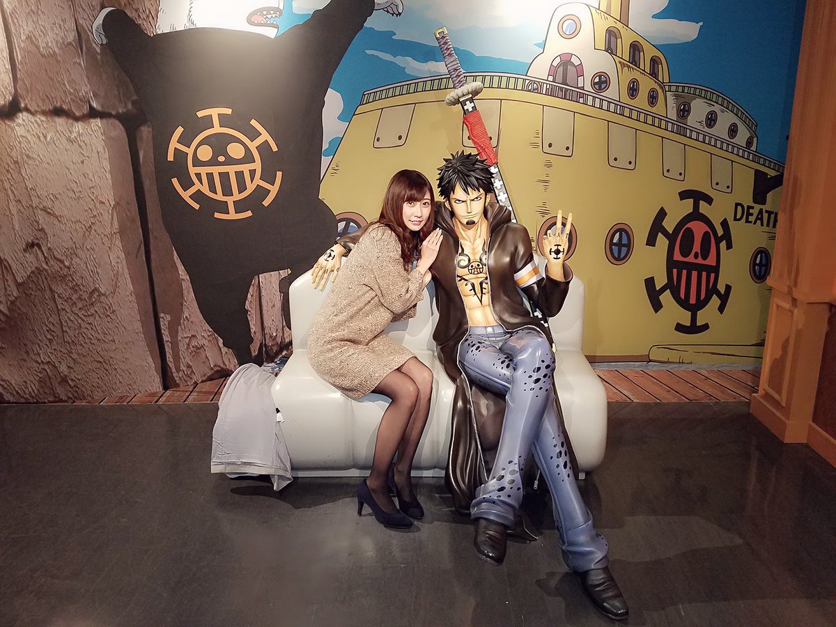 橘亜李彩 ありちゃん V Tvittere 念願の 東京ワンピースタワー行ってきたよ 大好きなトラ男に会ってきた かっこいい 等身大で見るとサンジもゾロもかっこいいし ナミロビンのぱいとくびれやばいし 三大将の椅子も座れたし ショーも楽しいし