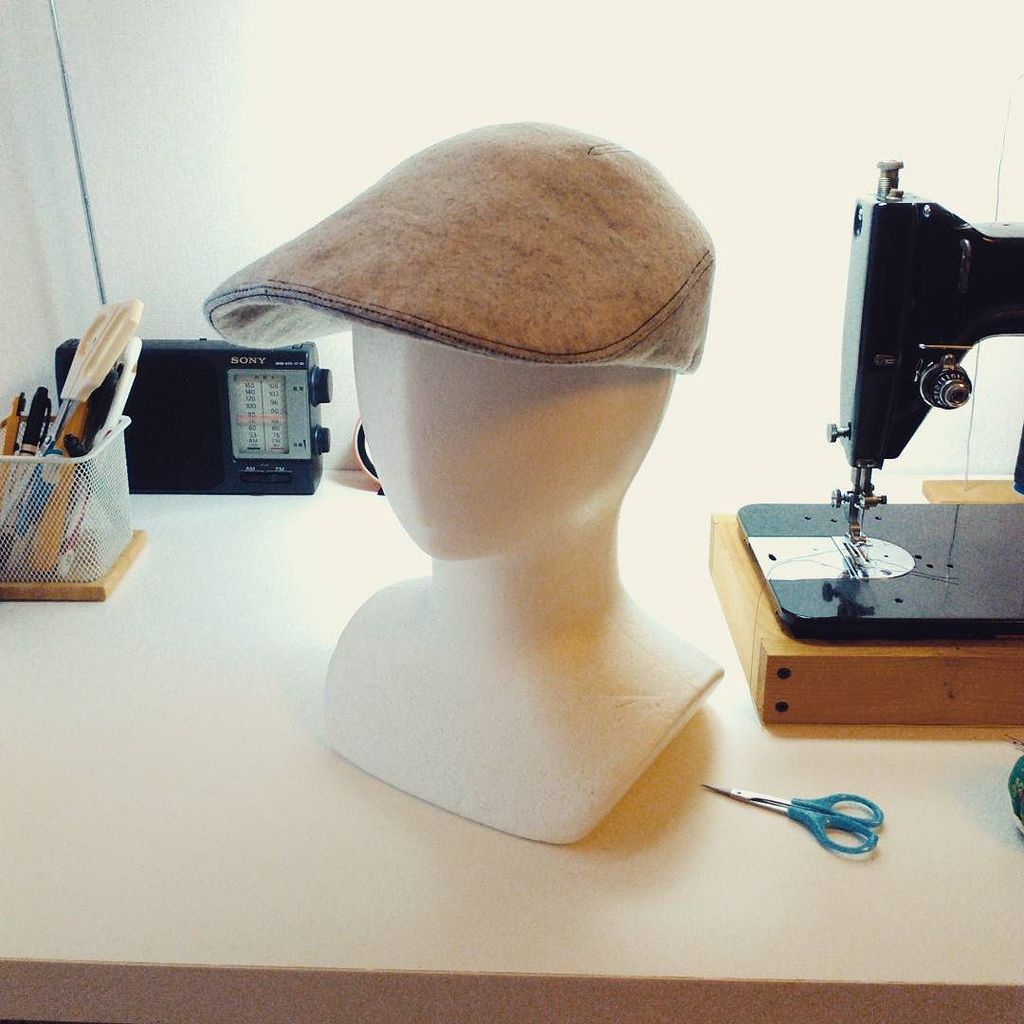 deco_hat's tweet photo. blenderで作った型紙で作ってみた。ちょっと横に広がり過ぎたけど被り心地が良い。blender使える。

#blender #3dcad #handmade #flatcap #ハンドメイド #ハンチング #帽子 #試作 https://t.co/M5ZWKnoZ2y