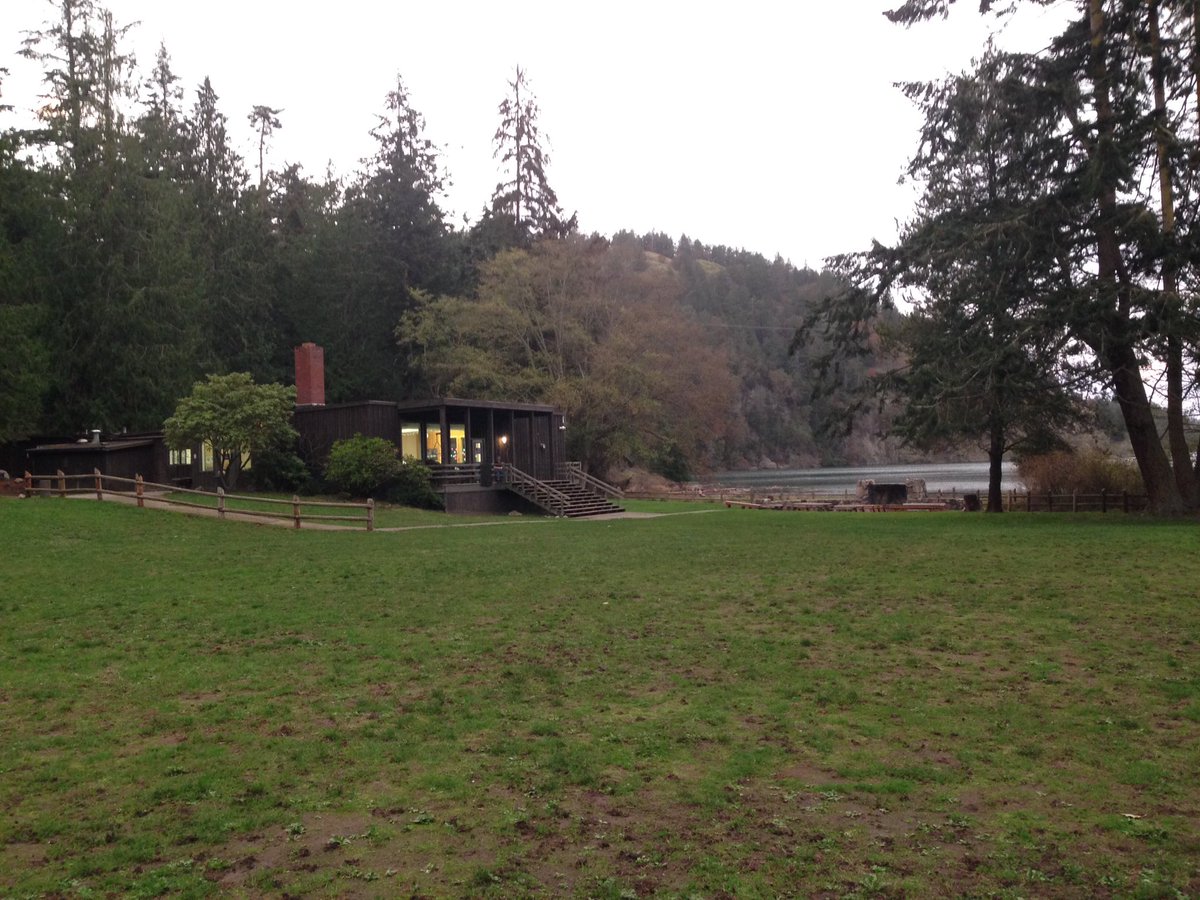 mcgrath_callie's tweet photo. Who wouldn't want to spend a few days here with people who love our Lord? π #FallRetreat2016 https://t.co/vduGYxI06C