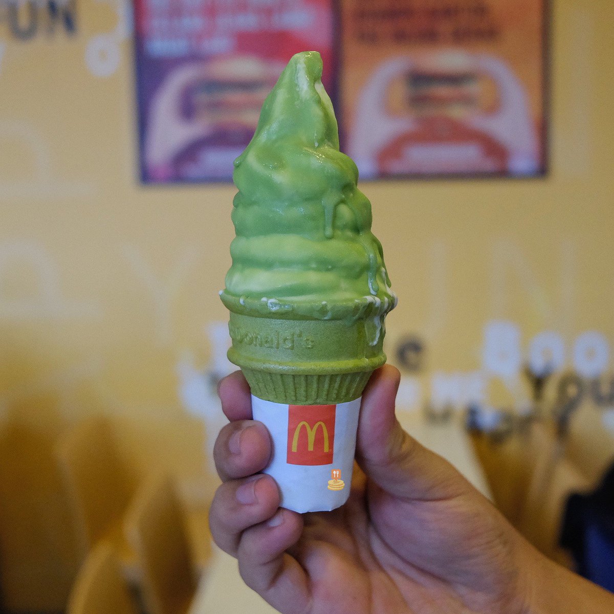 Udah coba menu baru serba Jepang di <a href="/McDonalds/">McDonald's</a>? Favorit Mang Mimin sih Matcha Top!