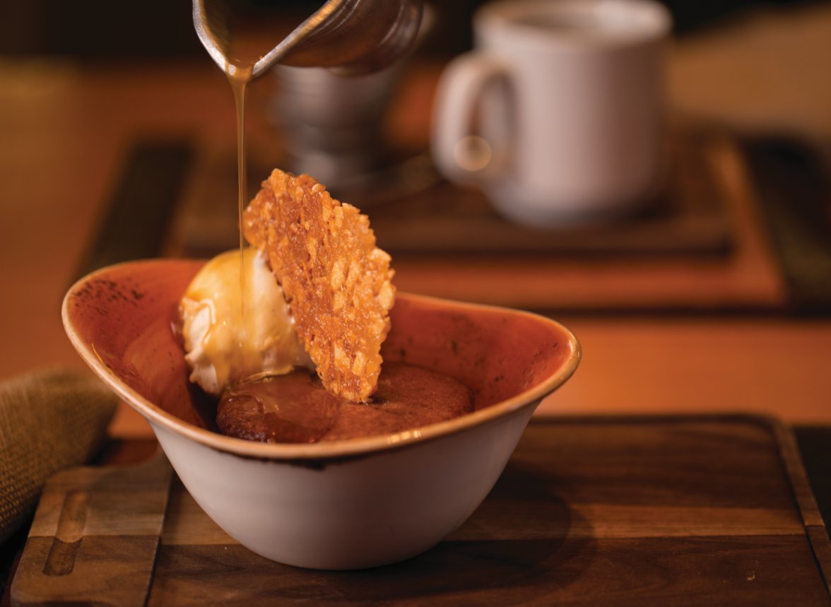 Gooey &amp; delicious! Indulge in <a href="/GordonRamsay/">Gordon Ramsay</a>'s finest Sticky Toffee Pudding at #GRPub.