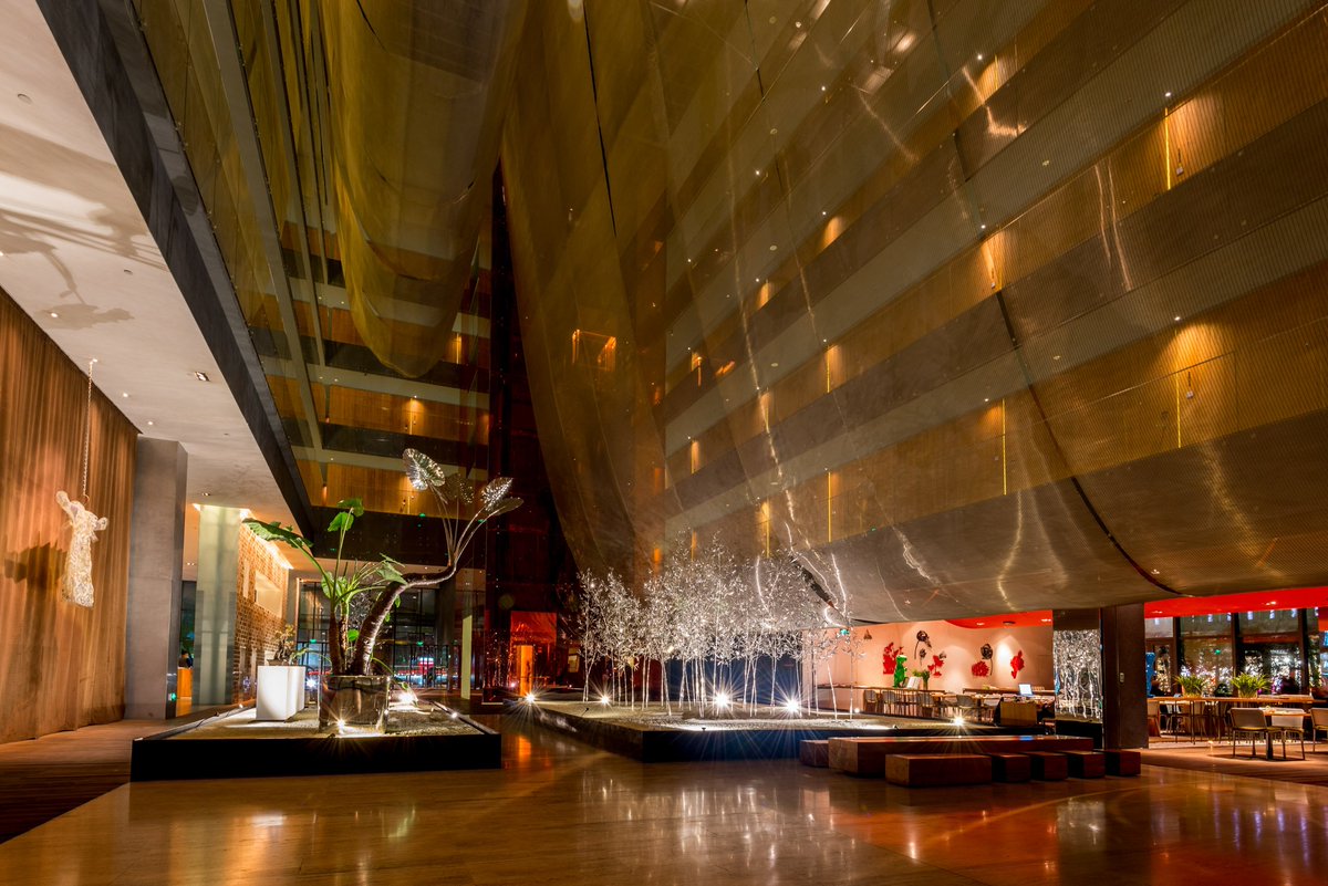 nodestinations's tweet photo. Hands down, this is the most artistic hotel we've ever stayed in! #Beijing @oppositehouse https://t.co/Zdte20T1zX https://t.co/cwisIxPnvL