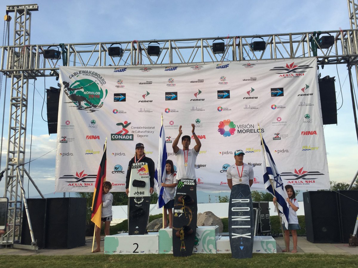 JACKIE_GUERRA's tweet photo. Un poco de lo sucedido este fin en las finales del #MundialdeCable #WakeWorldsMex @Acuaski_Acuaski @acuaski @esquimx https://t.co/f32KiEKArR