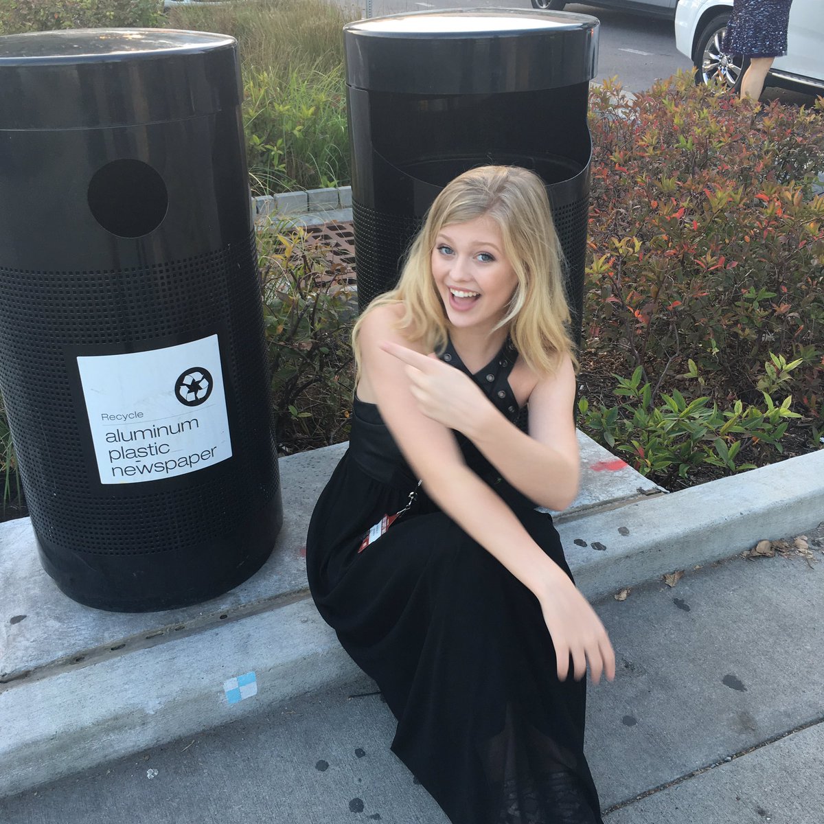 Yo Recycling bin wassup.