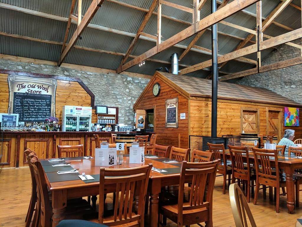 Rog42's tweet image. Lunch in The Old Woolstore FTW

#WROz 
#WithinReach 
#LivingRocks ift.tt/2fQFdgc