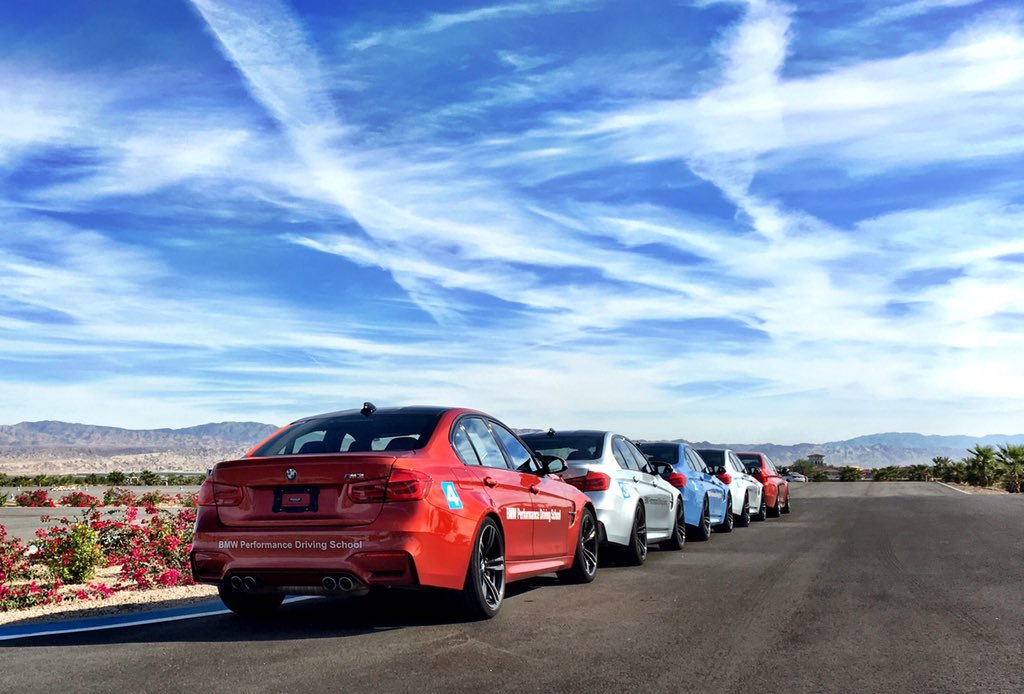 BMWKevin1's tweet photo. Track days 🏁#M2 #M3 #M4
#BMWPerformanceCenterWest https://t.co/hT1mK7qFv2