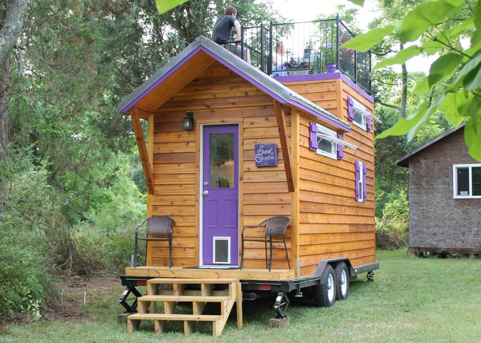 BostonGlobe's tweet photo. This 23-year-old is trying to bring the tiny-house movement to the aging mill city of Lawrence: https://t.co/pKH5CnWsSS https://t.co/Ap68G8mLdS