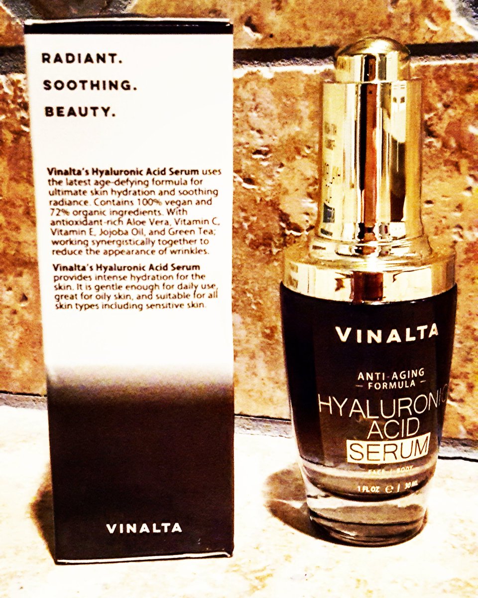 AshleyDarrow1's tweet photo. Last step in my #skincare routine.. #VinaltaHyaluronicAcid #antiaging #vegan serum 🌿❤
My skin LOVES this and let me say, #packagingonpoint 💖 https://t.co/BUpRjYYLN7