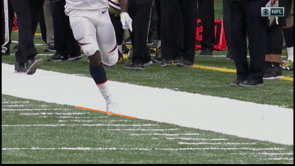 WhoDatTN's tweet photo. Hey @DeanBlandino, which side of the orange line is the runner's foot on in each picture? #IncompetentRefs #CYA
@nflcommish @NFL @NFLprguy https://t.co/cxKFoLqooy