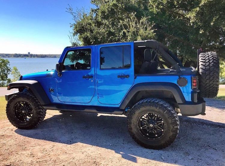 Want a Blue Jeep like this😍🙏🏼