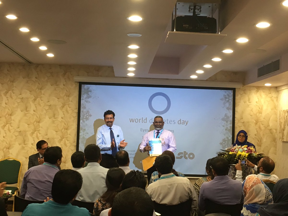 igmhmv's tweet photo. Official ceremony of celebrating world diabetes day, held in orchid maalam @igmhmv #eyesondiabetes #testtoprevent https://t.co/lUVMeFPzoe