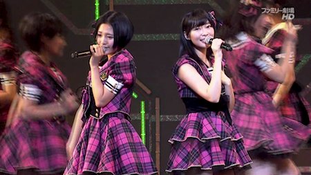 Jun Kakinuma そもそもアイドルというのは 成長を見守るエンタメ だけど Akbの 頑張りを見守るエンタメ となると 試練 とか 悲劇 とかのフィルターを殊更かけた形になってた気がする それは確かに当たって 西武ドームの過呼吸がハイライトになっ