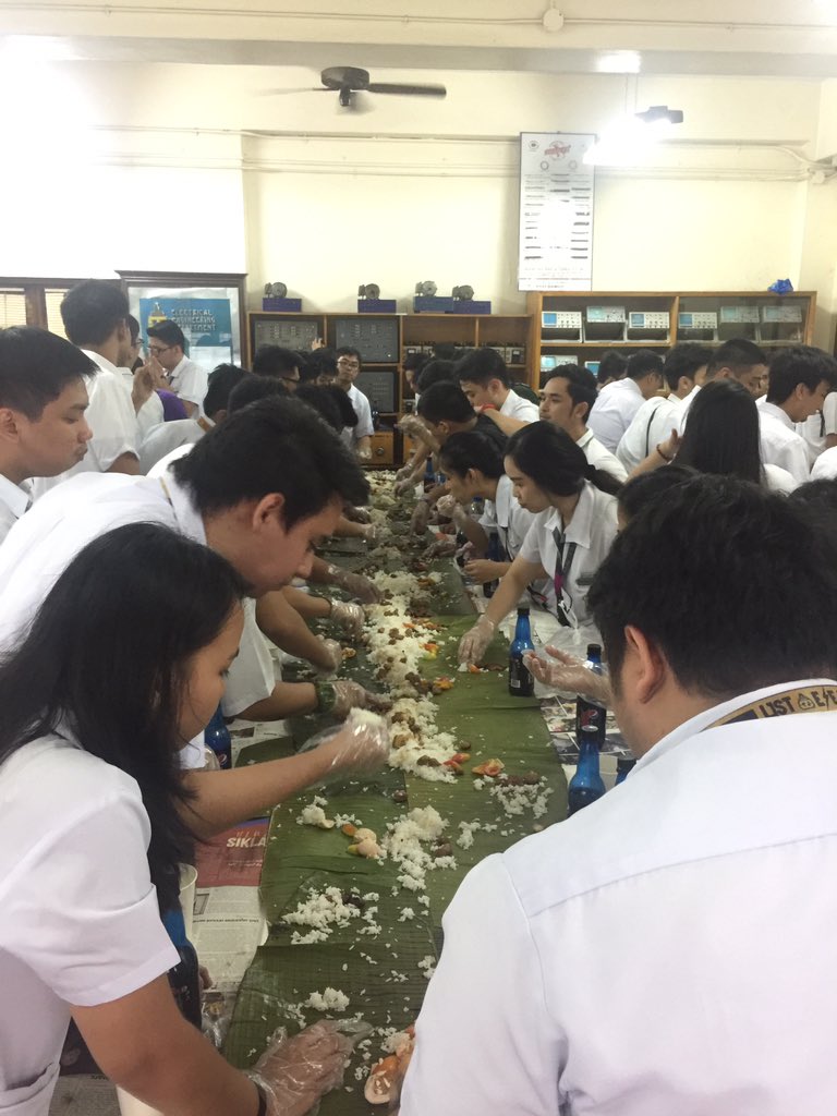 USTEEC's tweet photo. BOODLE FIGHT!!! #EEWEEK2016 #EEmpower https://t.co/nCOaQCKmJx