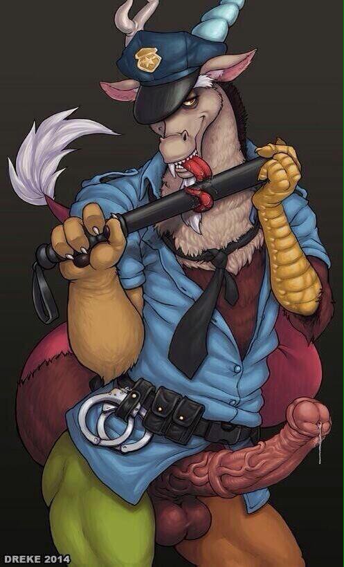 Bi_Chaos's tweet image. Evening little pony, why not help you god of chaos out and maybe I won't turn you into something that isn't you~
•Not new to rp
•bi
•RT~