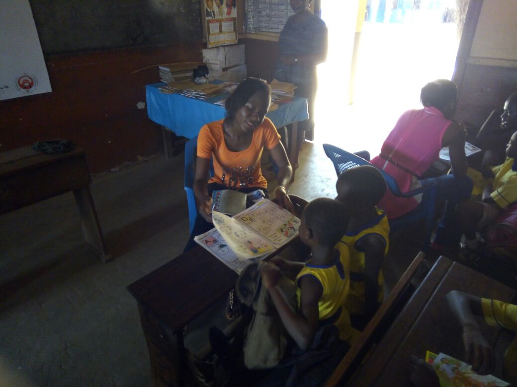 Unigaps_Acc's tweet photo. Investing in the lives of our young ones to become better readers. Great leaders are great readers. @cmghana @cobbybmens  @clifford_sarbah https://t.co/NIkeA56JQa