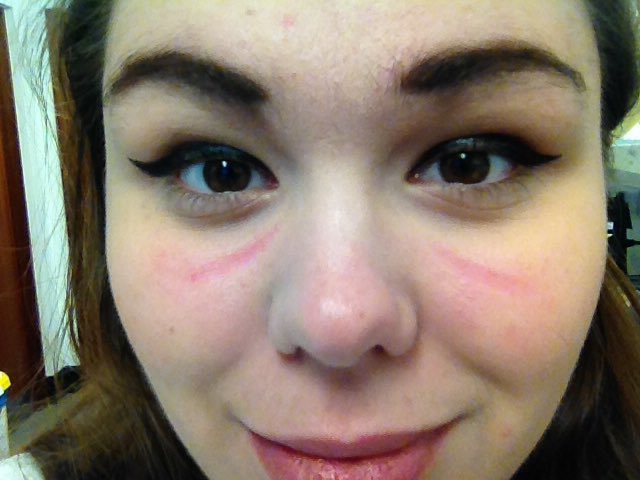 Christina_Dines's tweet image. #stemproblems microscope eyes. Also Monday eyes #stem #engineering