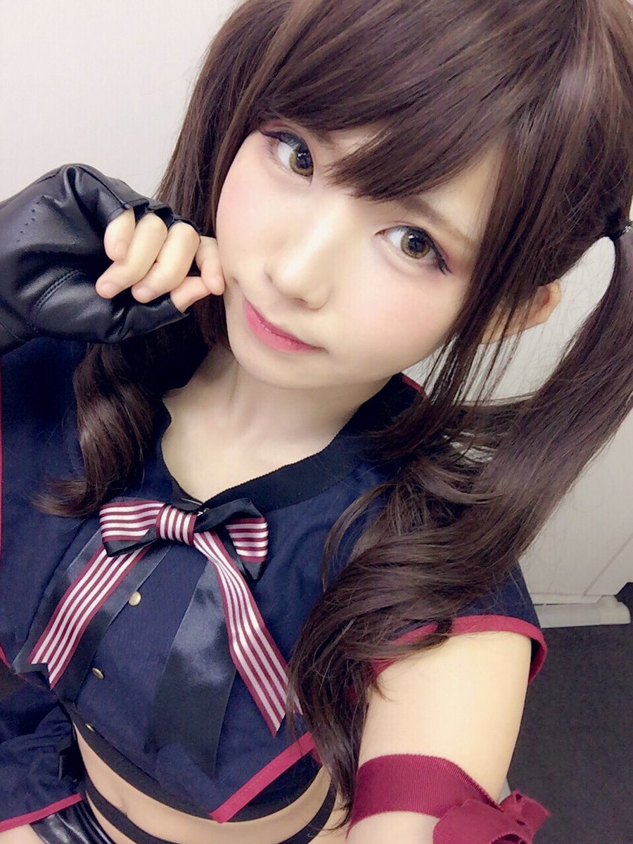 えなこ Twitter પર もうすぐ放送開始 今日の衣装は軍服セーラーちゃん O げーおん 14 太鼓の達人 レッドver 闘tv T Co C6fbj33tul 闘会議tv