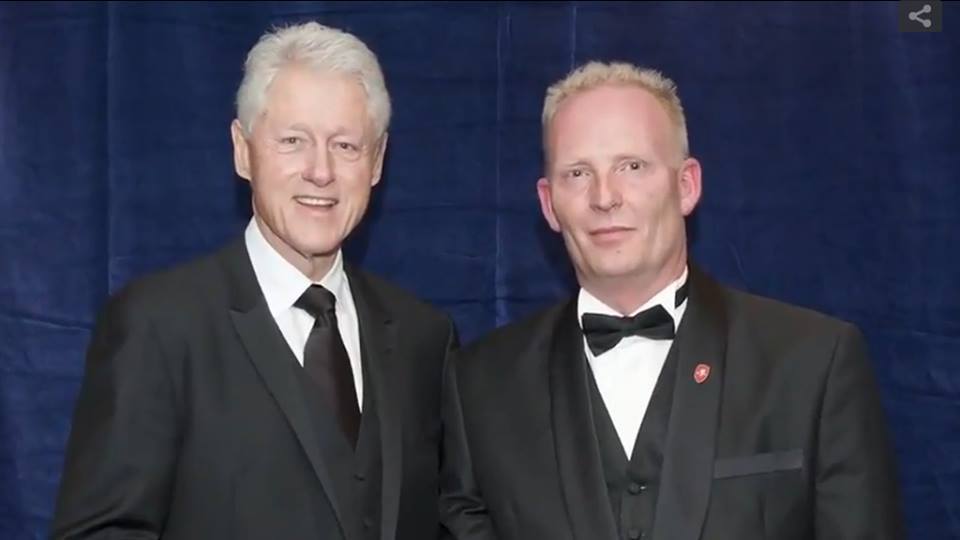 #leocoin dev Dan Andersson and BILL CLINTON!! You know this coin will be huge!