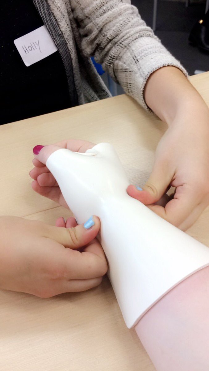 Loads of fun learning about splinting 😃👏🏼 #2OT501 #OccupationalTherapy @YSJOT @KerrySorby