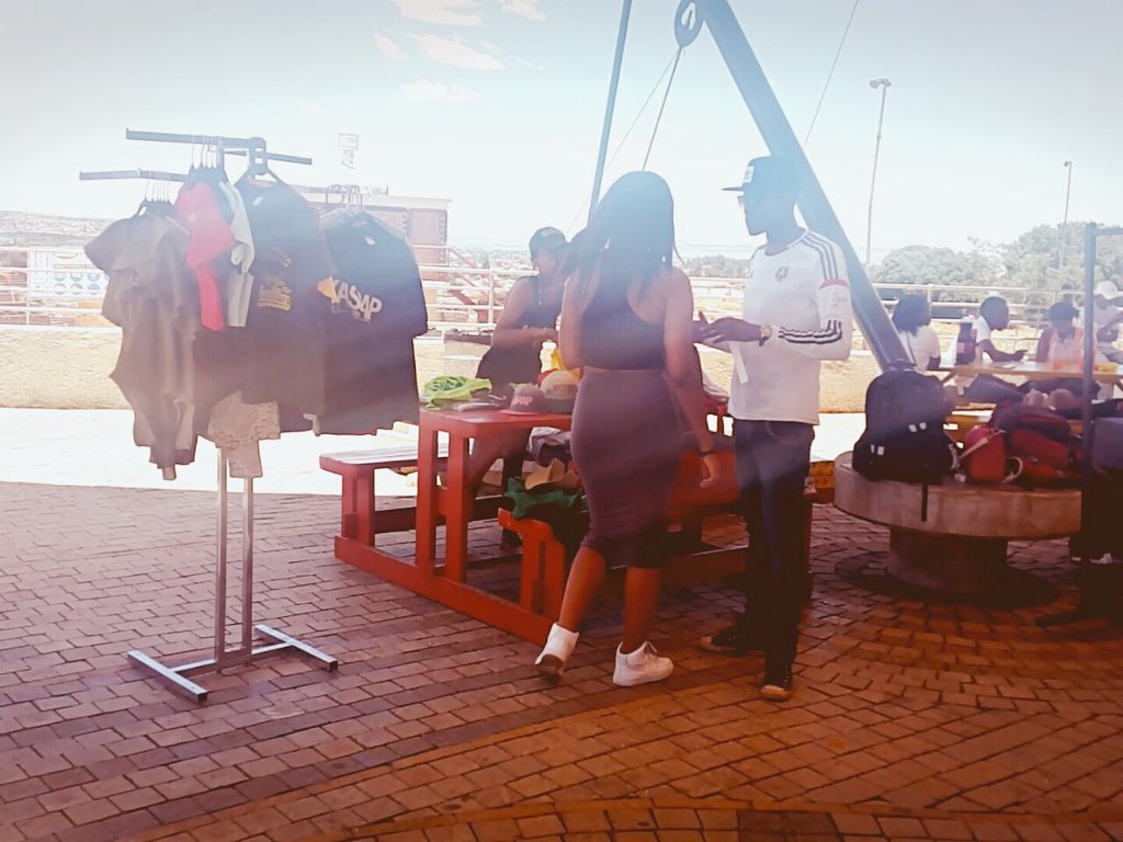 Kasirapoctober's tweet photo. #LivePerformances at the #KasiRapFestival yesterday at @SowetoTheaters 🙌 #WeMadeHistory #KasiRapFestival #KasiRapOrganization #KRO https://t.co/JiLhYJLx69