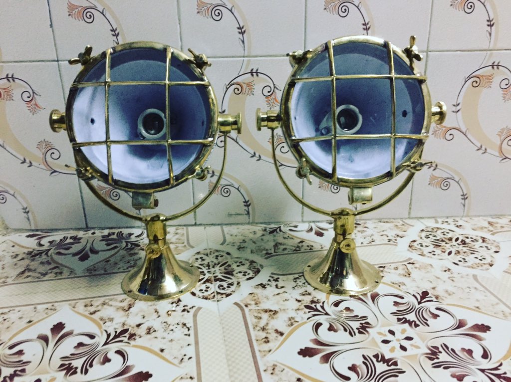 MubeenQureshi11's tweet photo. #trinitylight #copperlight #brasswheel #wheel #stringwheel #copperlight #brasslight #aluminiumlight #brassporthole #aluminiumporthole https://t.co/m7LrFf3cNe